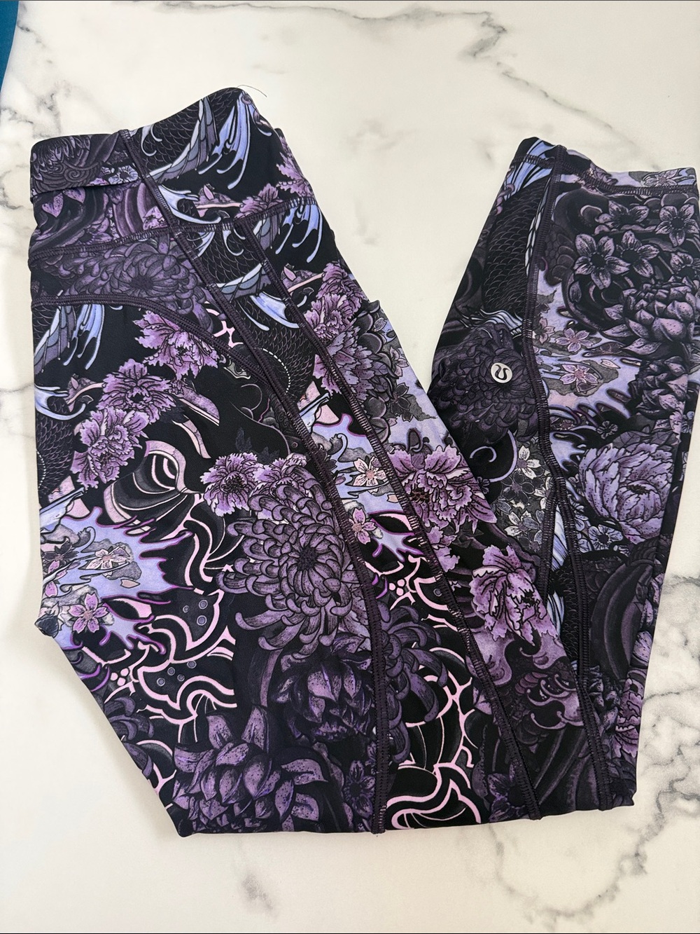 Lululemon size 8 leggings 21 inch inseam